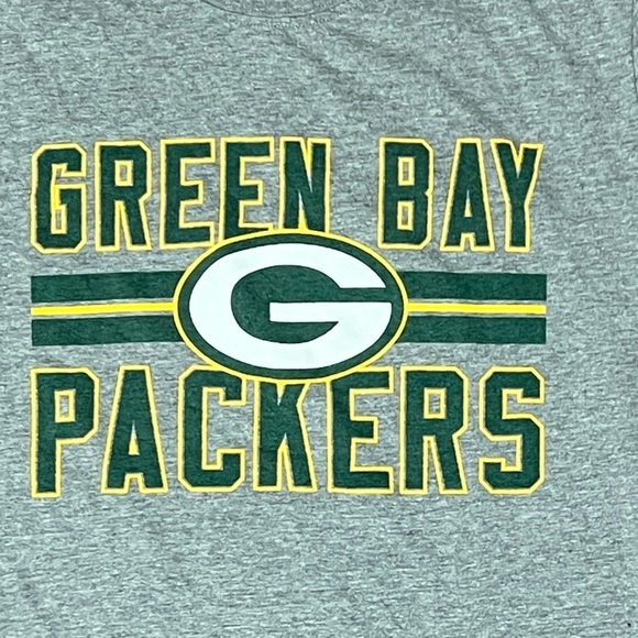 Green Bay Packers NFL Football ' 47 Brand Wisconsin Crewneck Sports Tshirt - Picture 2 of 5